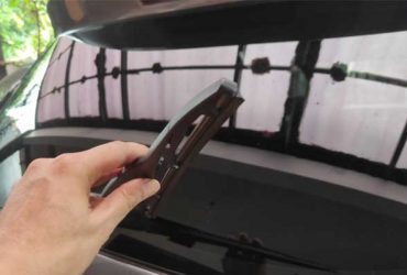 parkir-mobil-di-garasi